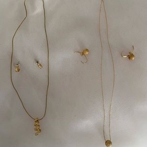 Necklace w/earring set (2) Gold tone